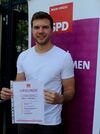 Der Vorsitzende Max Bieri nahm im Namen der SPD Steinheim die Auszeichnung entgegen.